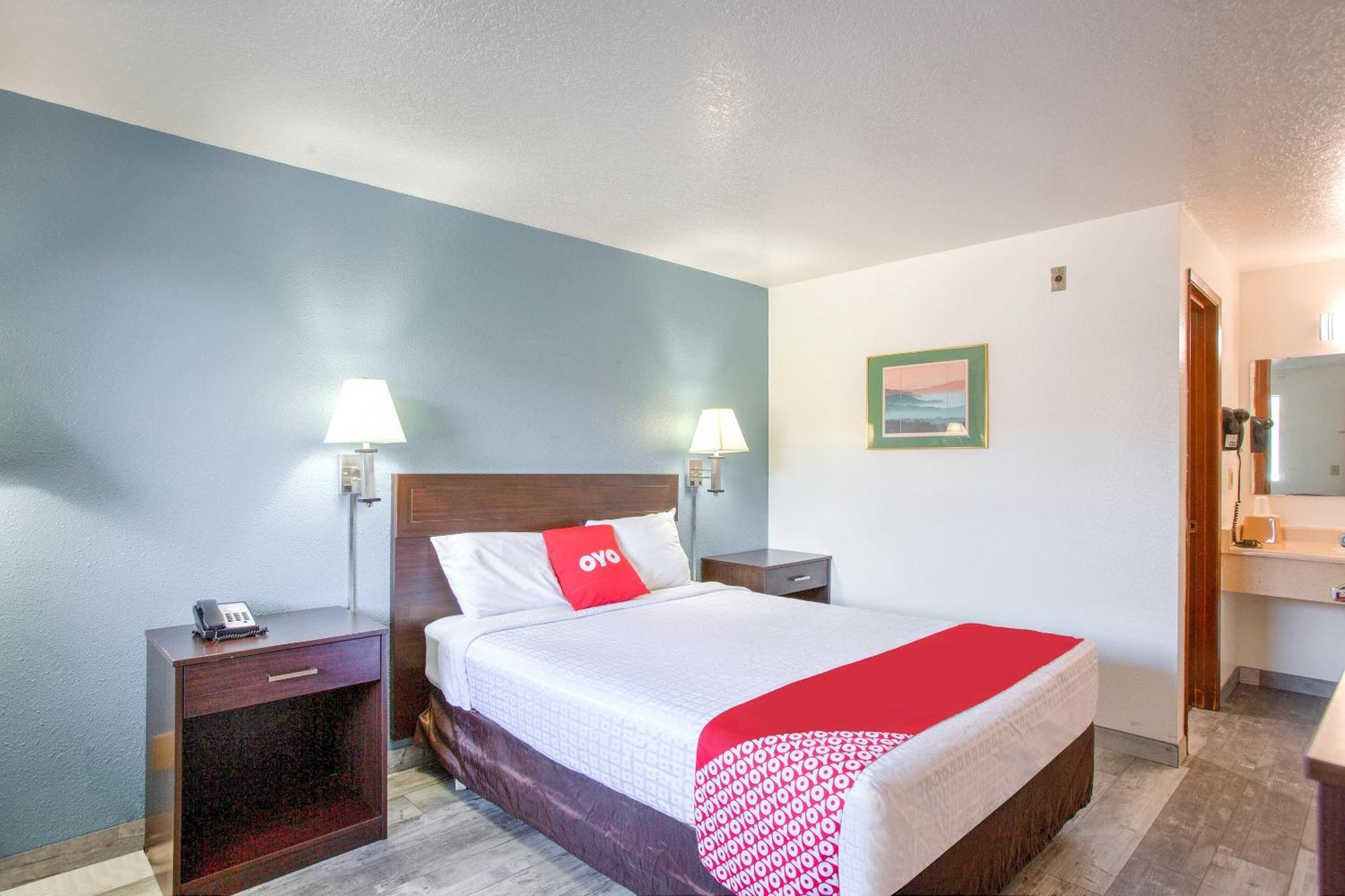 Oyo Woodland Hotel And Suites Exterior foto